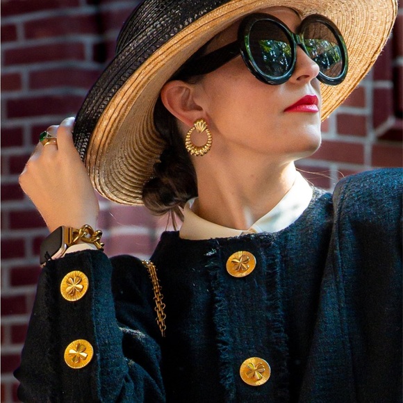 The Jackie O Oversized Round Sunglasses in Black - Picture 5 of 9